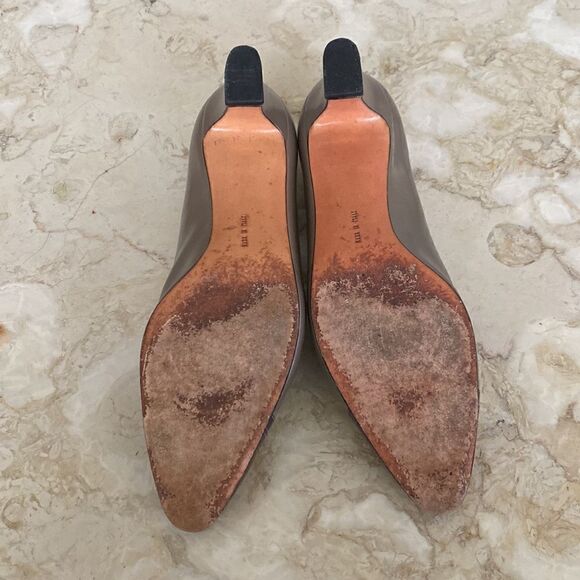 Vintage Salvatore Ferragamo Metallic Silver & Bronze Leather Court Shoes - Picture 12 of 14